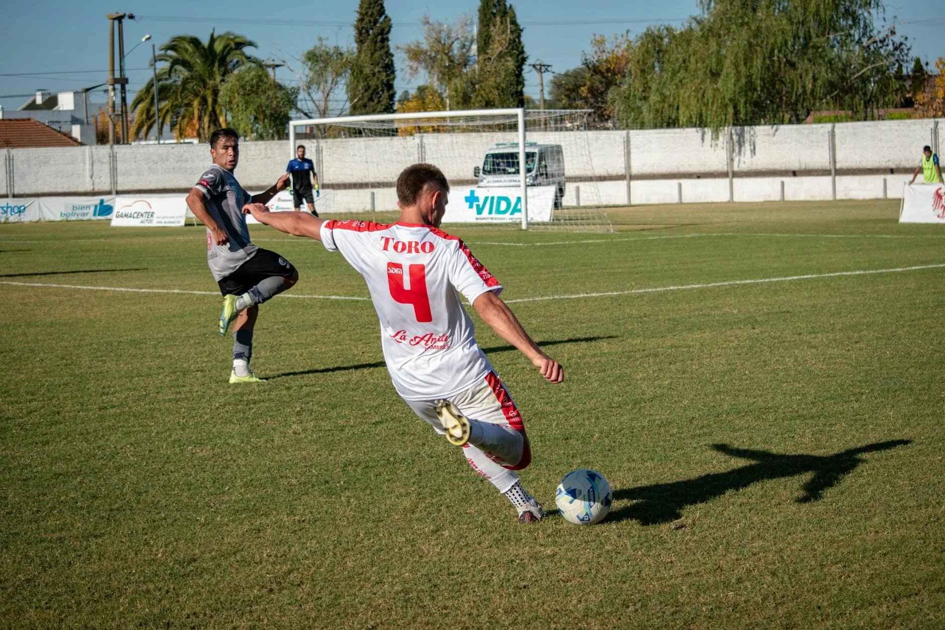 Championship Promotion Race: Key Competitors to Leicester