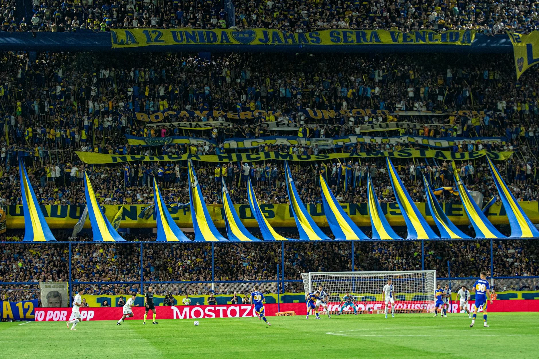 Leicester City Home vs Away Form Milestones: Key Contrasts